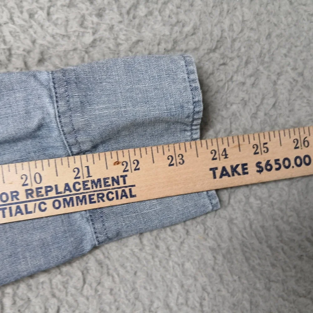 J.Crew Women's Chambray Button Down Shirt XS Light Blue‎ 100% Cotton